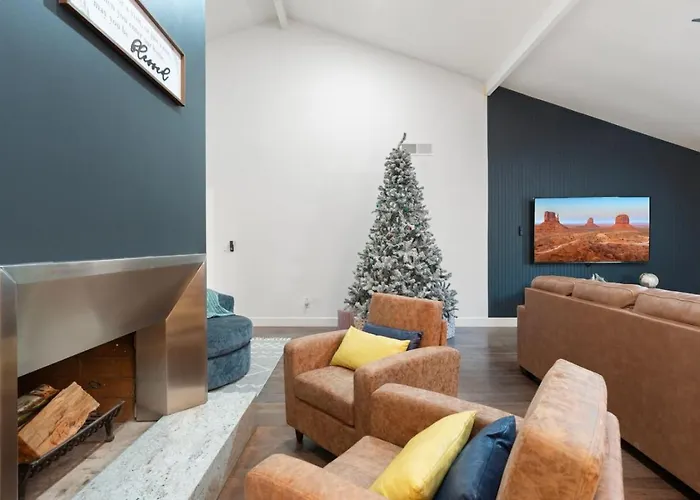 Sdaletreehouse Pool Gameroom Firepit Holiday home *